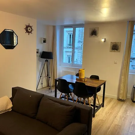 La Casa Tres - Cosy In The Very Centre Port 셰르부르 앙 코탱탕